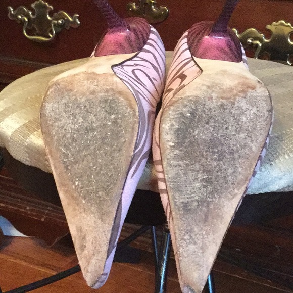 Pumps - Picture 3 of 3